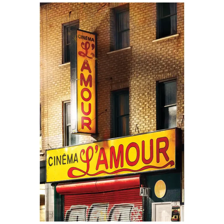 Oeuvre "CINÉMA L'AMOUR (OU L'AMOUR AVEC UN GRAND C)" par l'artiste visuel Pascal Normand (version crop - reproduction affiche)